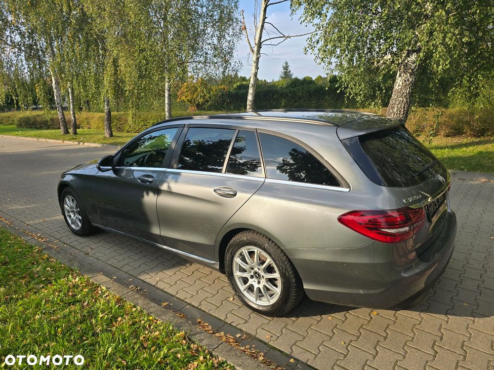 Mercedes-Benz Klasa C 180 d T Exclusive - 8