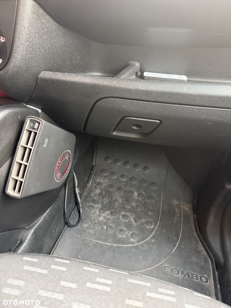 Opel Combo - 19