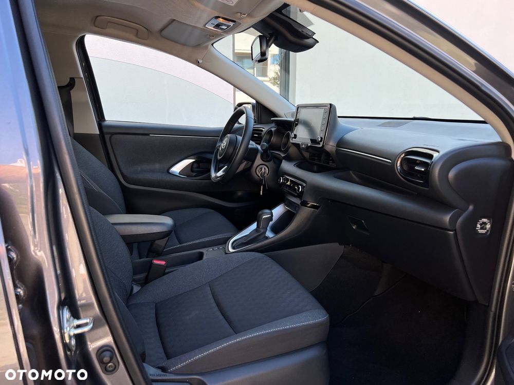Toyota Yaris - 8
