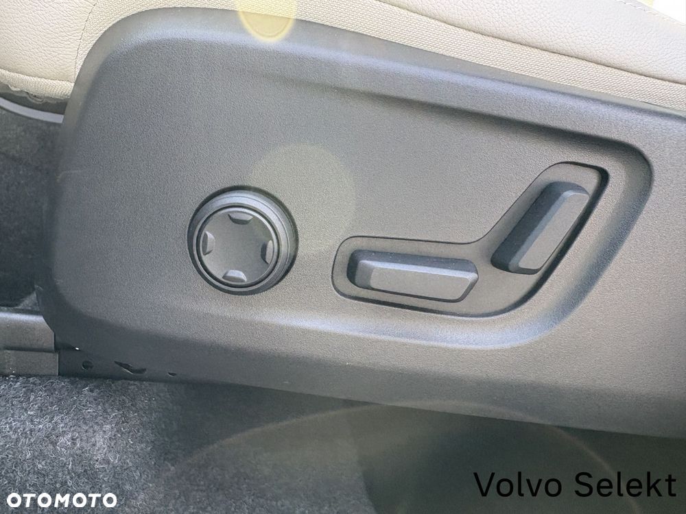 Volvo XC 40 - 11