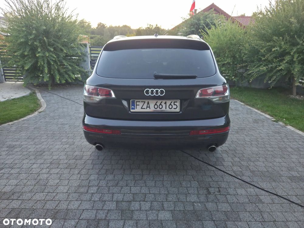 Audi Q7 - 6