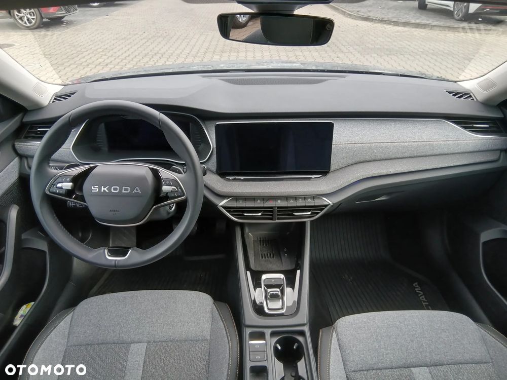 Skoda Octavia 1.5 TSI mHEV Essence DSG - 17