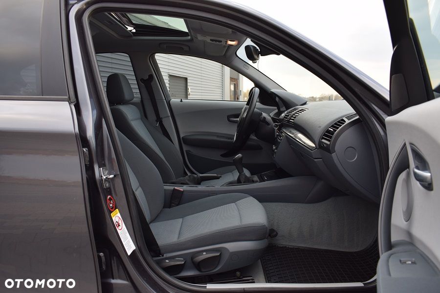 BMW Seria 1 116i - 13