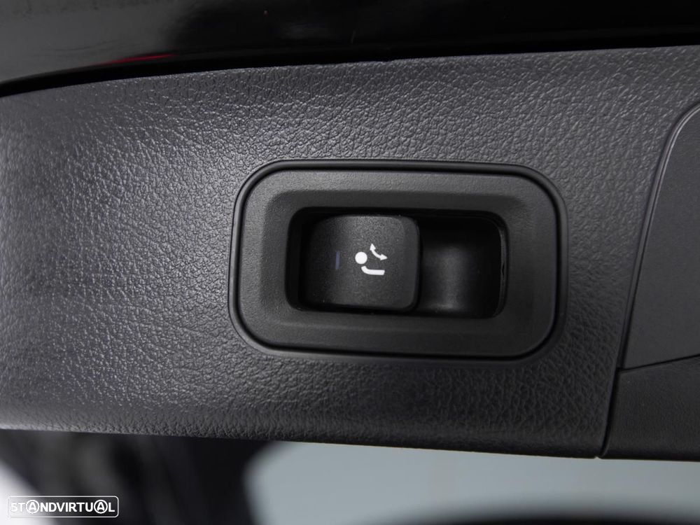 Mercedes-Benz EQA 250+ AMG Line - 16