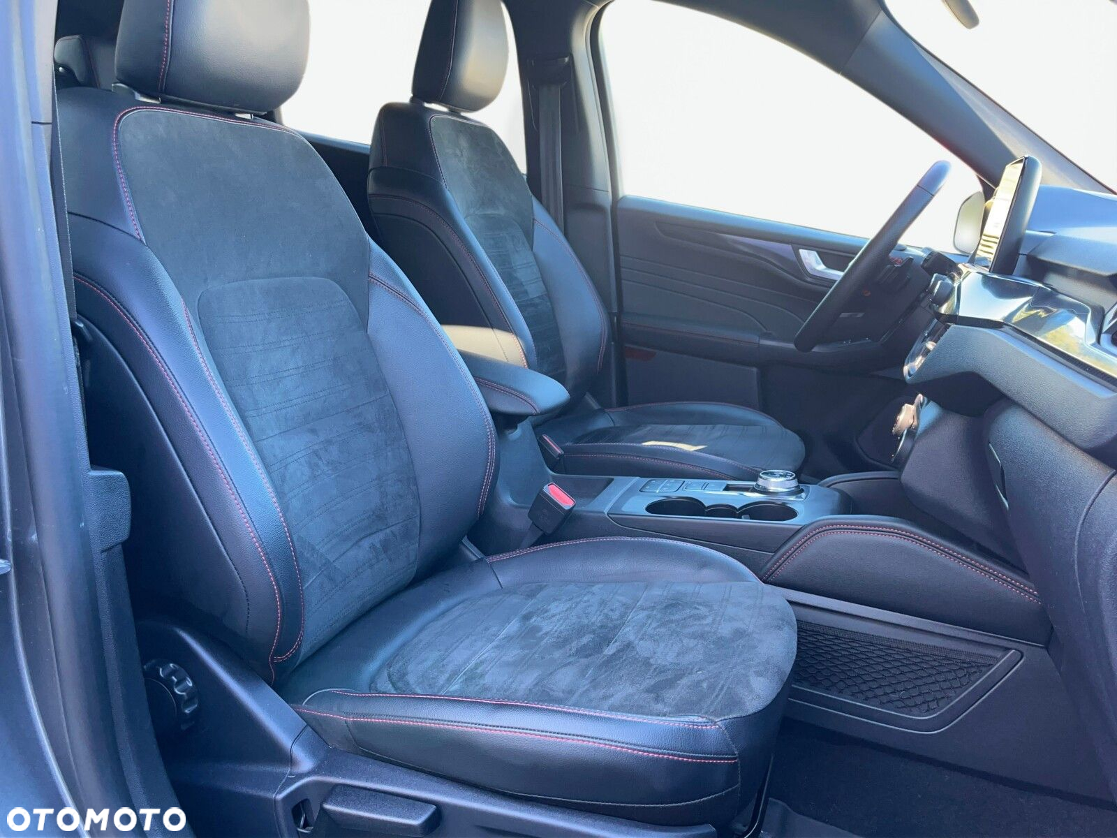 Ford Kuga - 19
