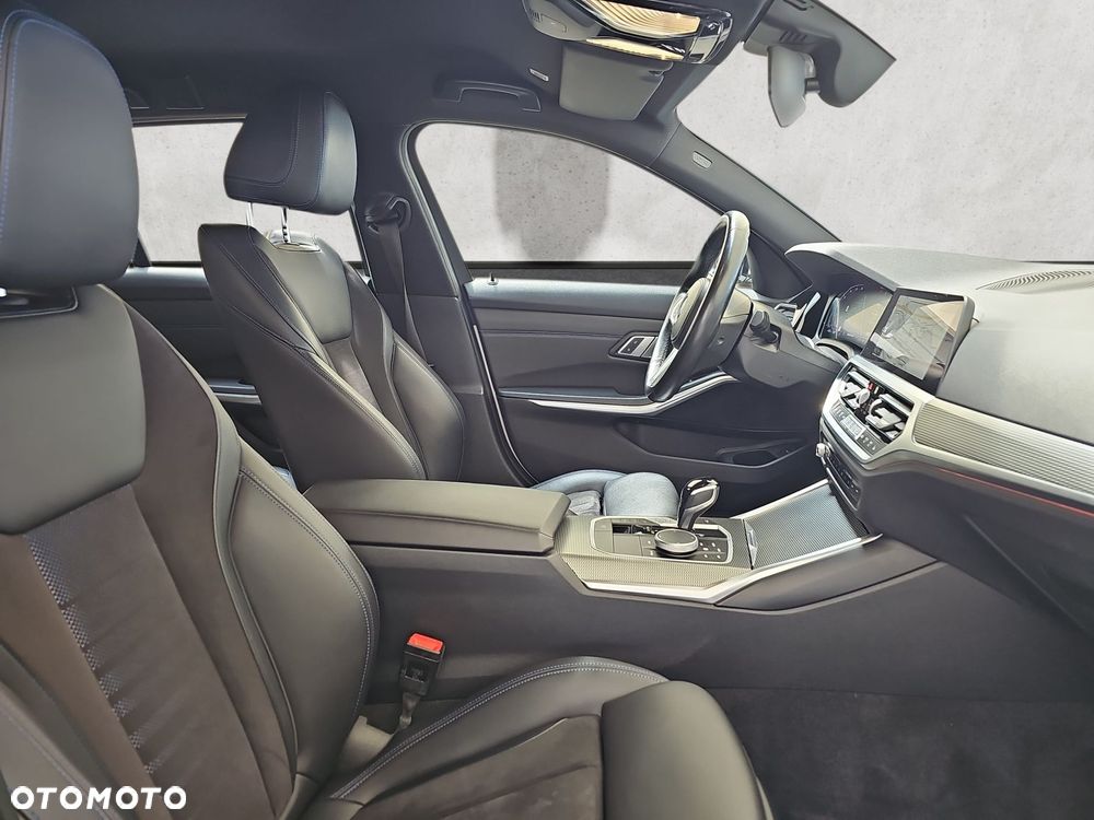 BMW Seria 3 - 25