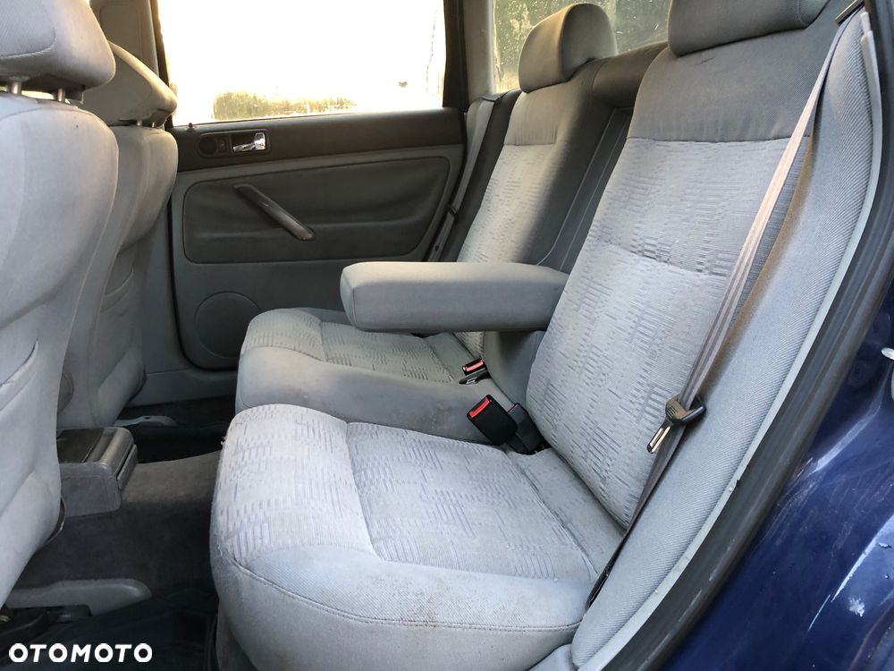 Volkswagen Passat Variant 1.9 TDI - 11