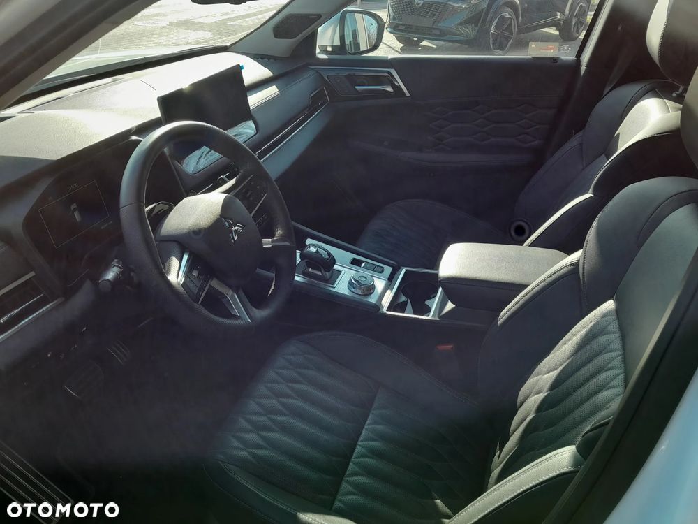 Mitsubishi Outlander Instyle - 3