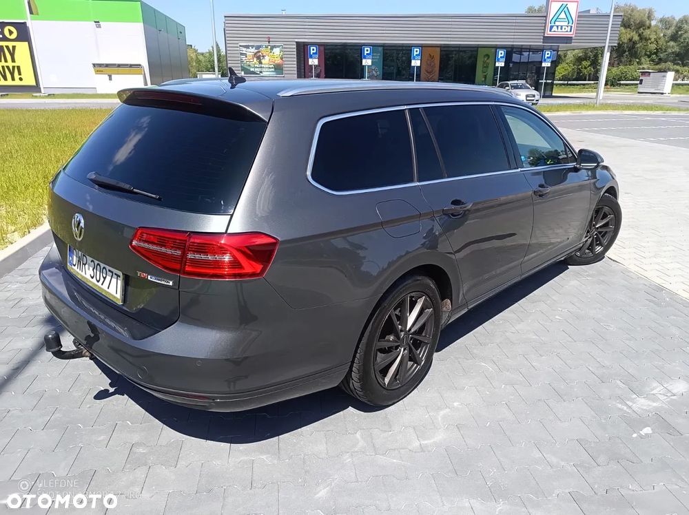 Volkswagen Passat - 2