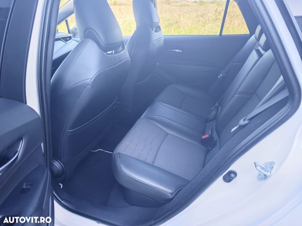 Toyota Corolla 1.8 HSD Exclusive interior Negru - 28