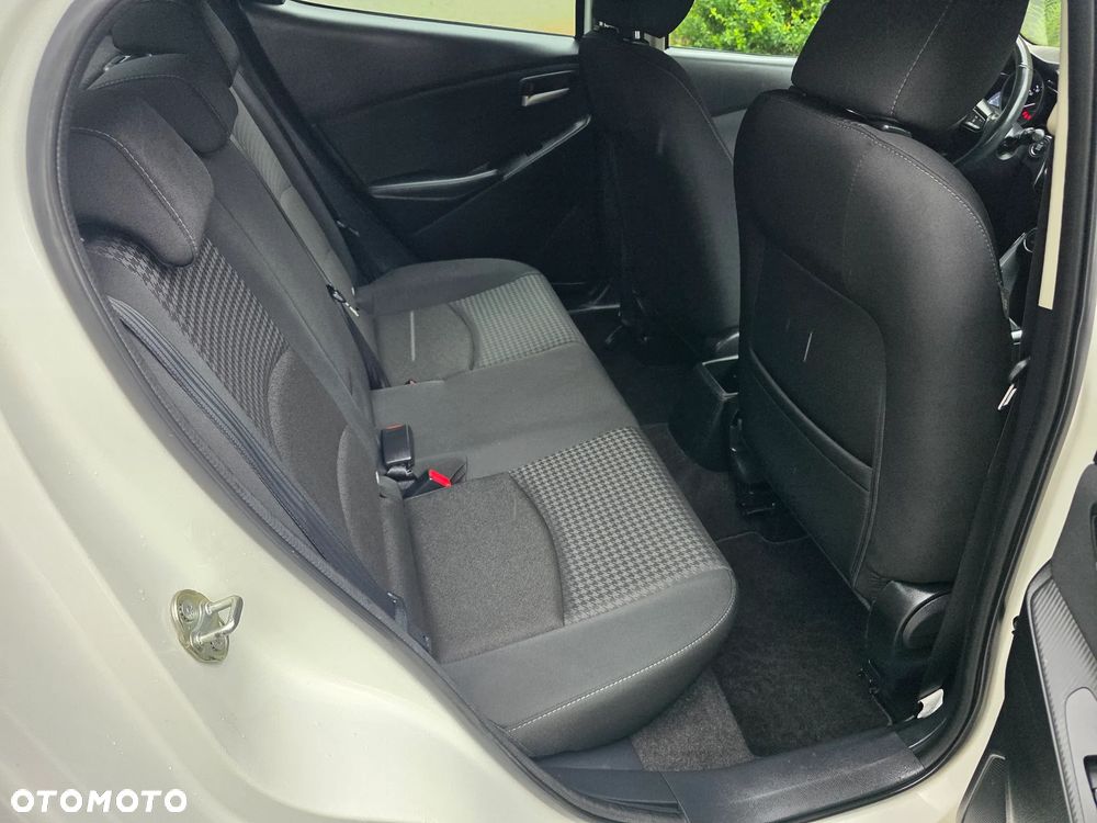 Mazda 2 SKYACTIV-G 75 Center-Line - 16