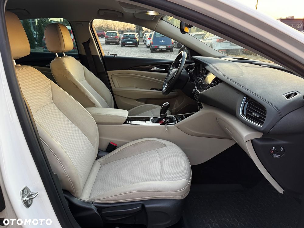 Opel Insignia 1.5 T Innovation S&S Eco - 30