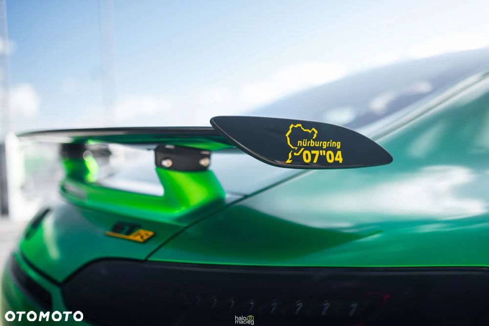 Mercedes-Benz AMG GT R - 12