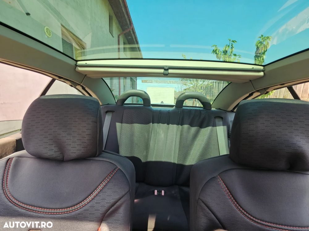 Renault Megane 1.6 Privilege - 8
