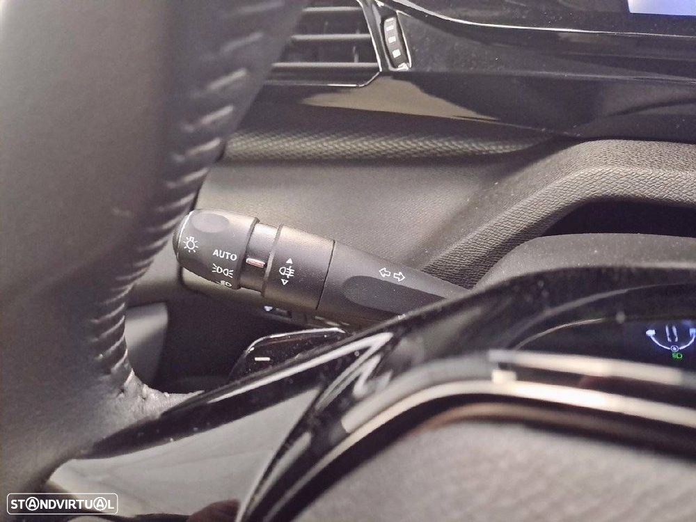 Peugeot 308 1.2 Hybrid Style e-DCS6 - 14