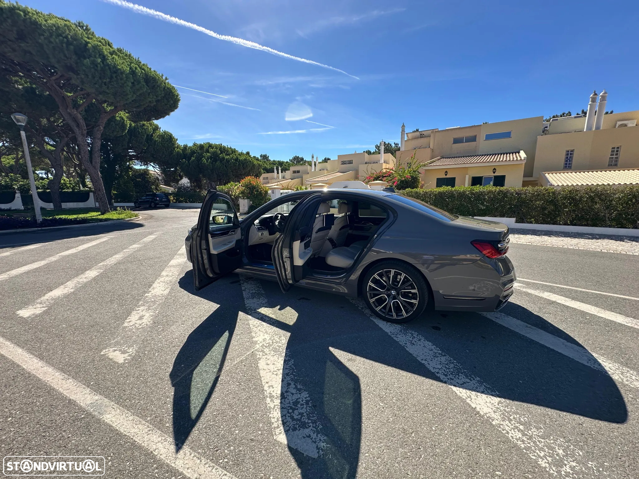 BMW 740 d xDrive Pack M Auto - 12