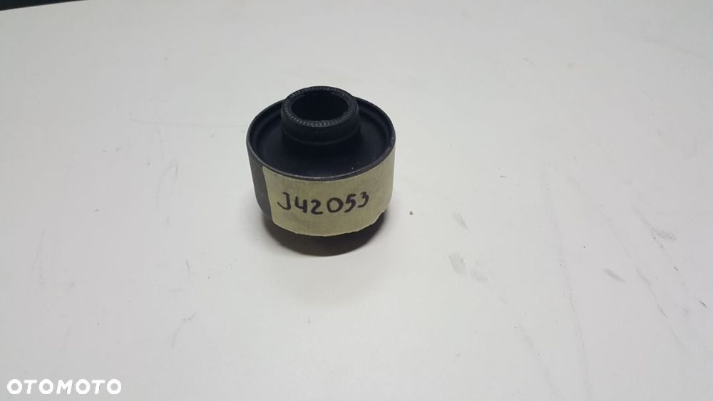 TULEJA WAHACZA PRZEDNIEGO TYLNA  TOYOTA PICNIC 97-2001,J42053,48655 44010,4865544010 - 1