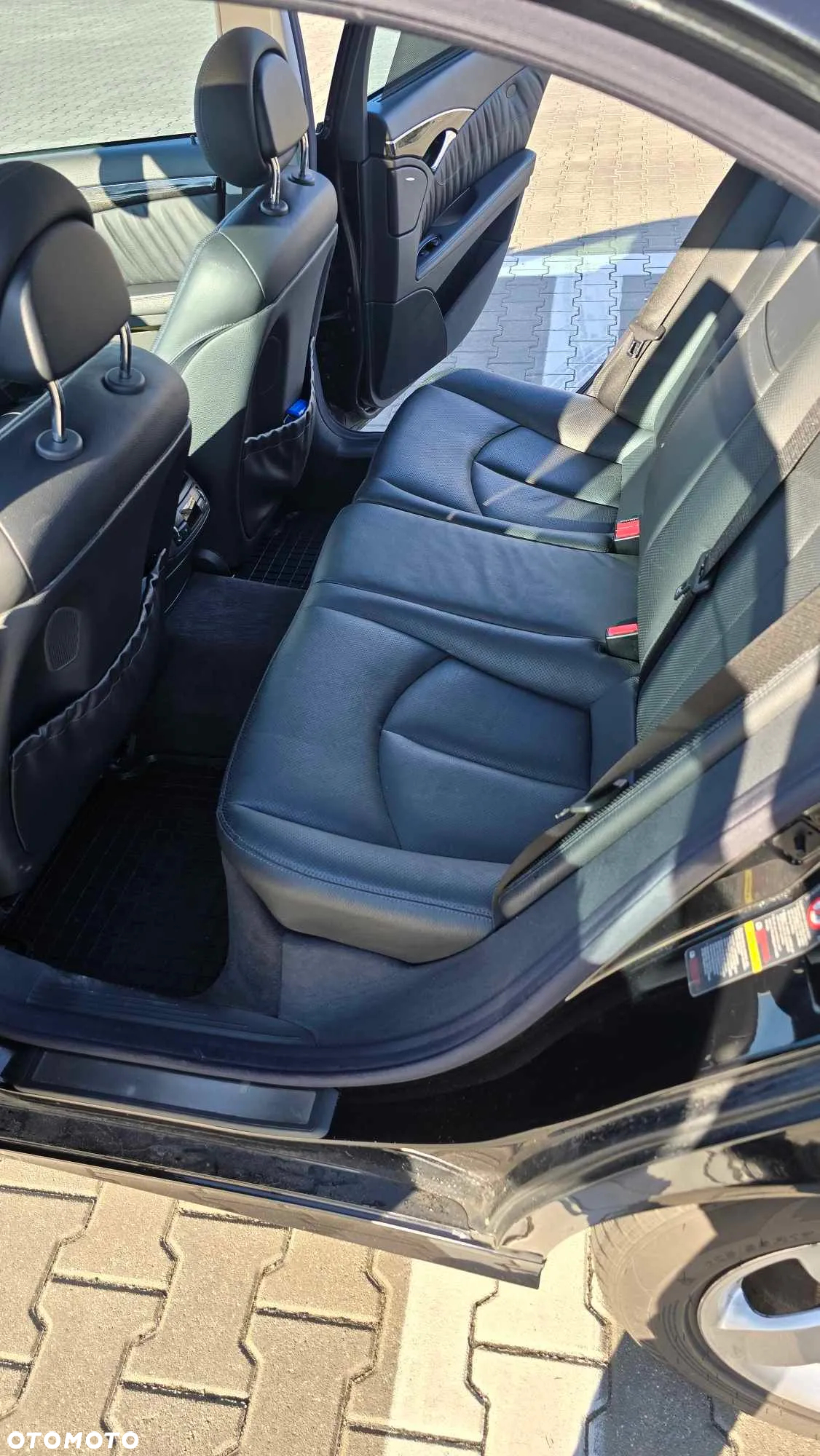 Mercedes-Benz Klasa E 500 4-Matic Avantgarde - 29