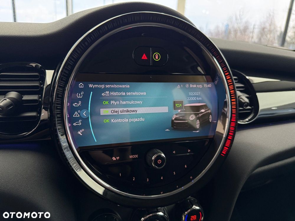 MINI Cooper Standard - 32