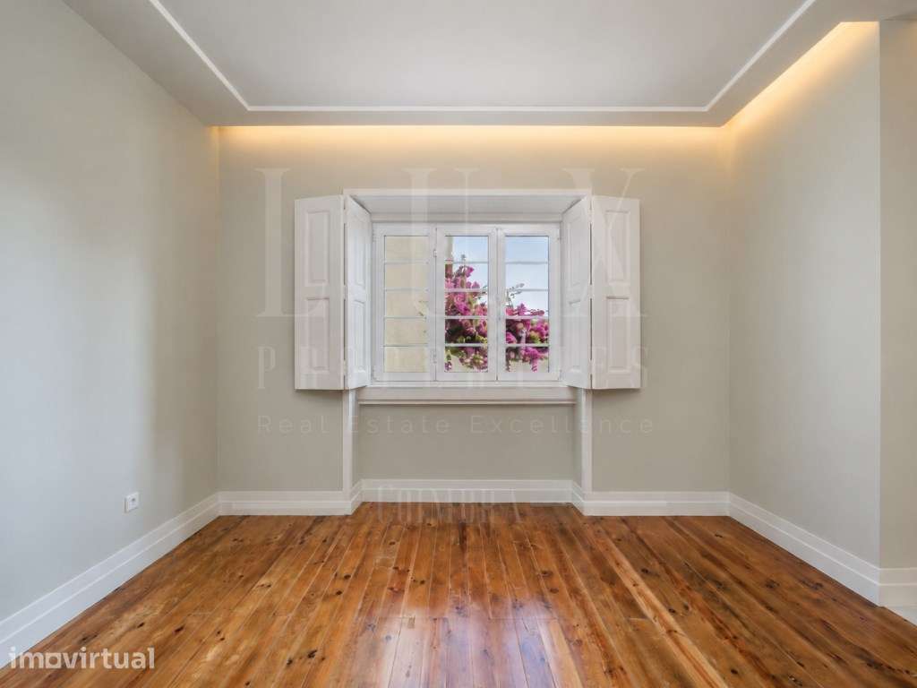 Apartamento T4 | Tv. Nova da Rua António José de Almeida - Grande imagem: 5/41