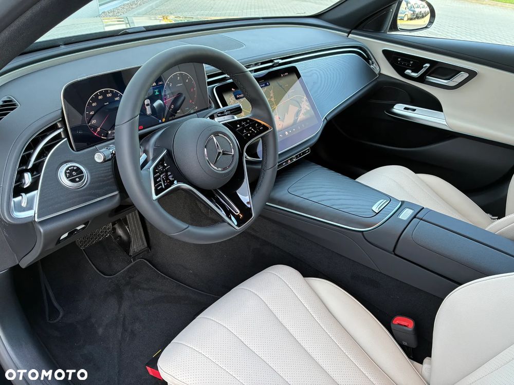 Mercedes-Benz Klasa E 200 d mHEV AMG 9G-Tronic - 4