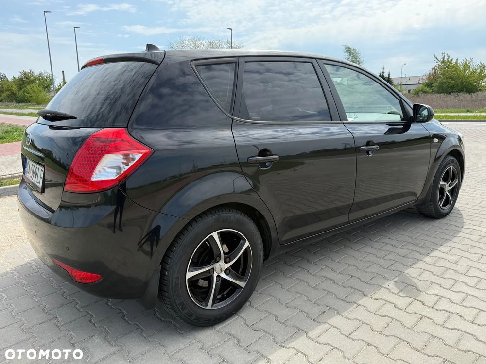 Kia Ceed 1.4 CVVT ISG Vision - 4