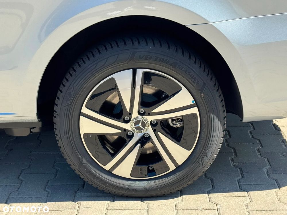 Mercedes-Benz Vito - 11