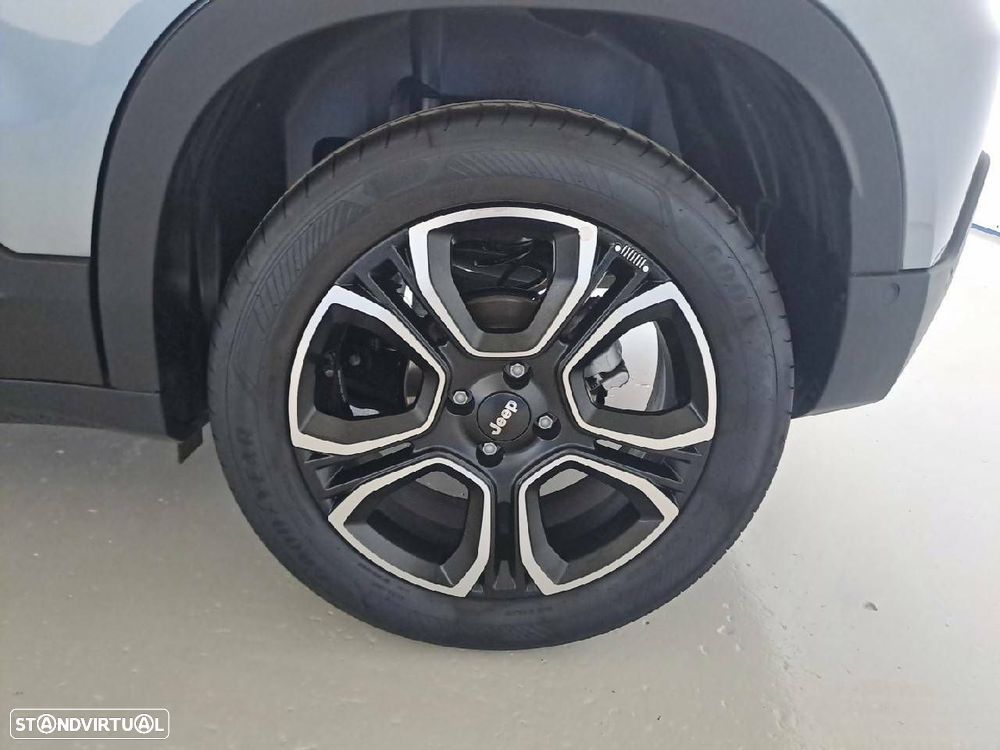 Jeep Avenger 1.2 GSE T3 Summit - 11