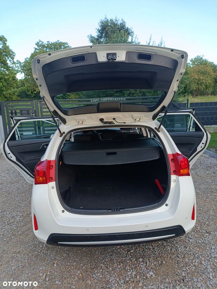 Toyota Auris 1.4 D-4D Life - 12