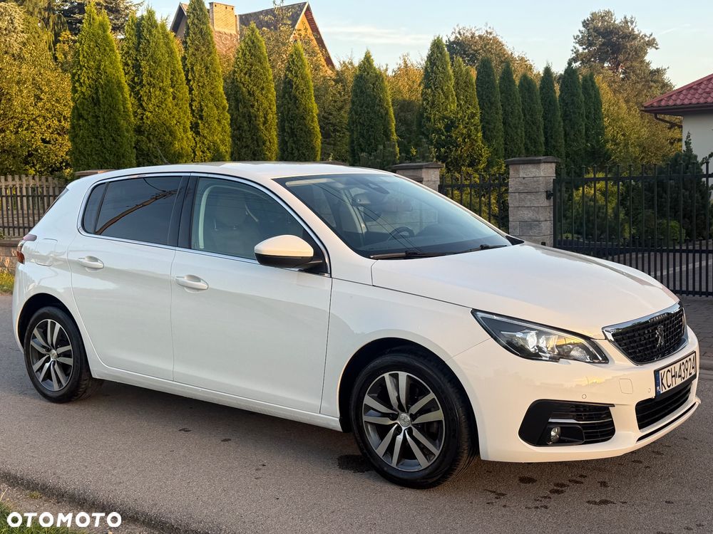 Peugeot 308 1.2 PureTech Allure S&S - 17