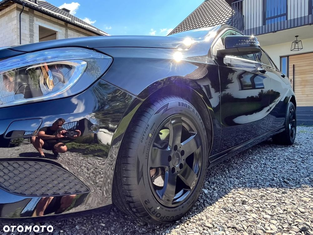 Mercedes-Benz Klasa A 180 BlueEfficiency Edition - 17