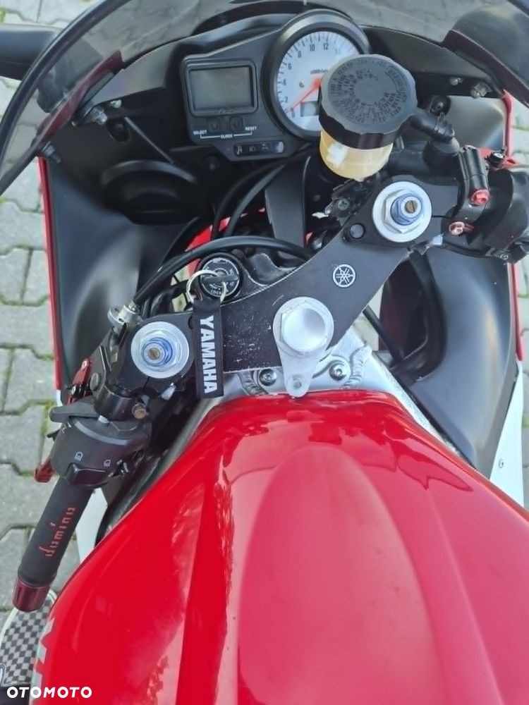 Yamaha R6 - 19