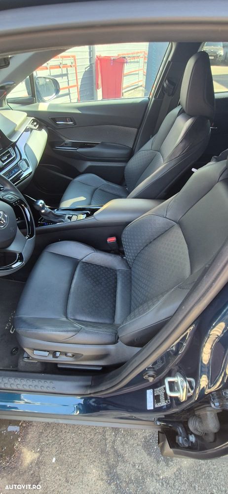 Toyota C-HR 2.0 HSD 184 CP 4x2 CVT Classy Bi-Tone - 2