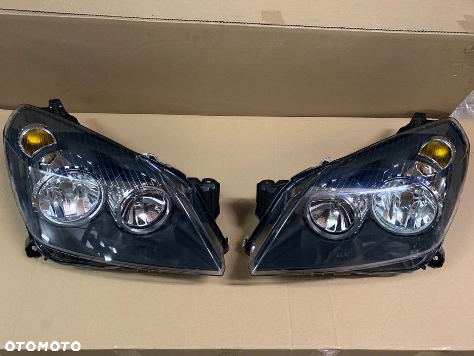 REFLEKTOR LEWY LUB PRAWY OPEL ASTRA H III 3 03-12 NOWY - 1