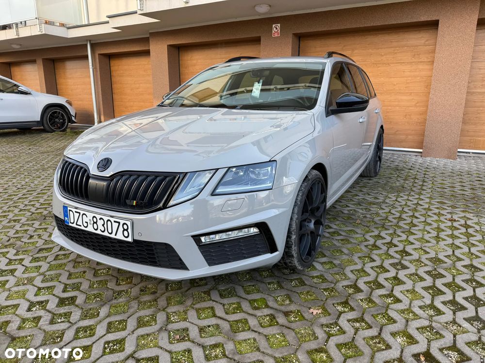 Skoda Octavia 2.0 TDI DSG RS - 6