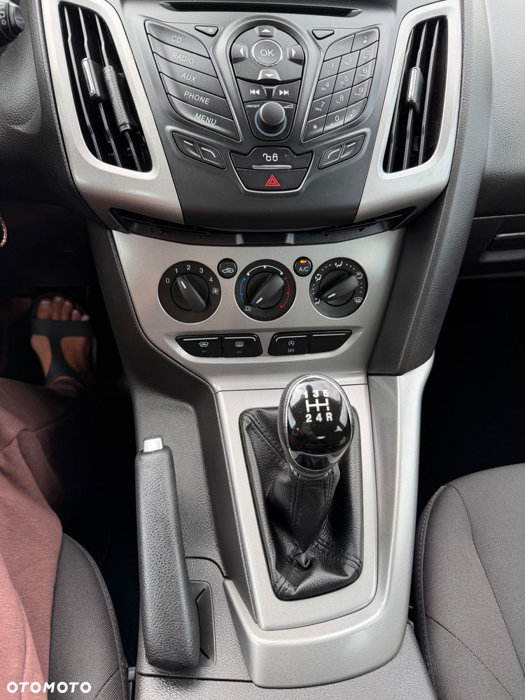 Ford Focus 1.0 EcoBoost Start-Stopp-System SYNC Edition - 26