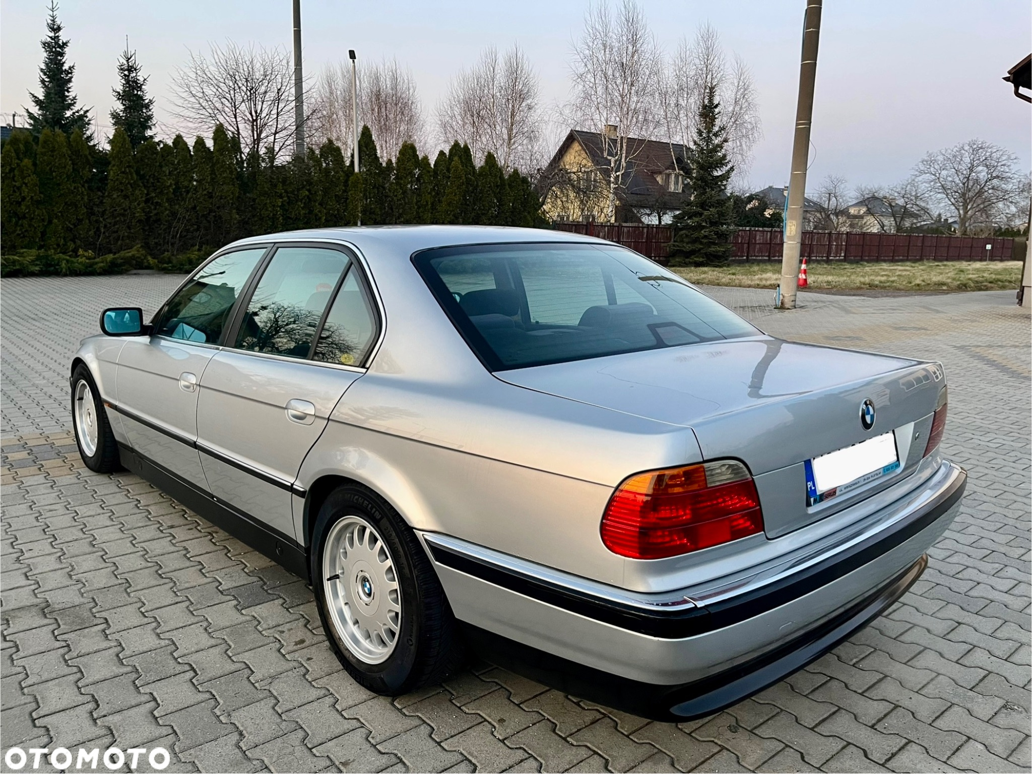 BMW Seria 7 735i - 6
