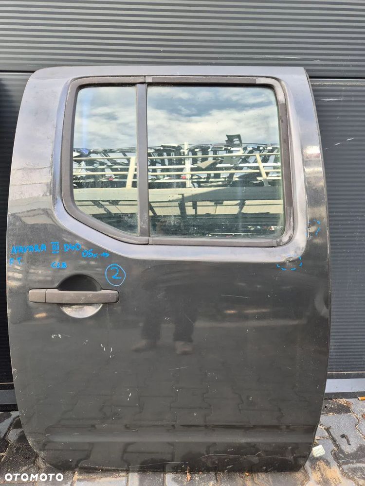 DRZWI NISSAN NAVARA III D40 - 5