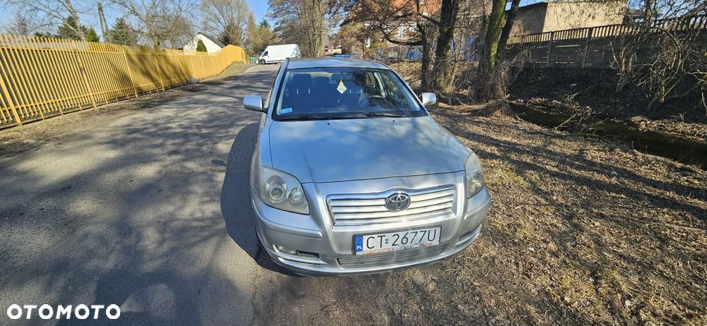 Toyota Avensis 1.8 VVT-i Sol - 3
