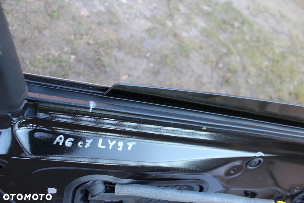 DRZWI TYLNE LEWE AUDI A6 C7 AVANT LY9T 2014 - 19