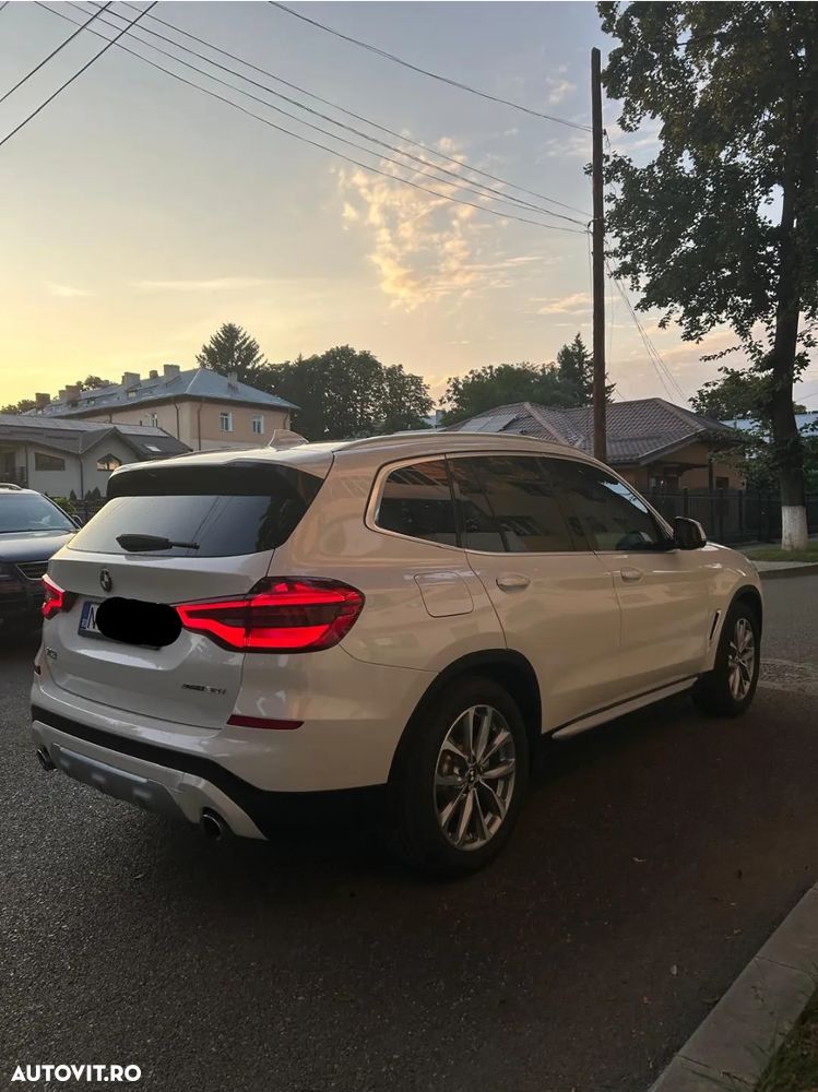 BMW X3 xDrive30i AT Luxury Line - 3