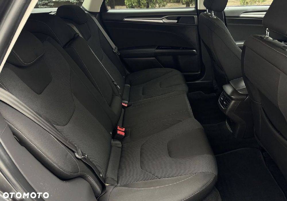 Ford Mondeo 2.0 EcoBlue Titanium - 21