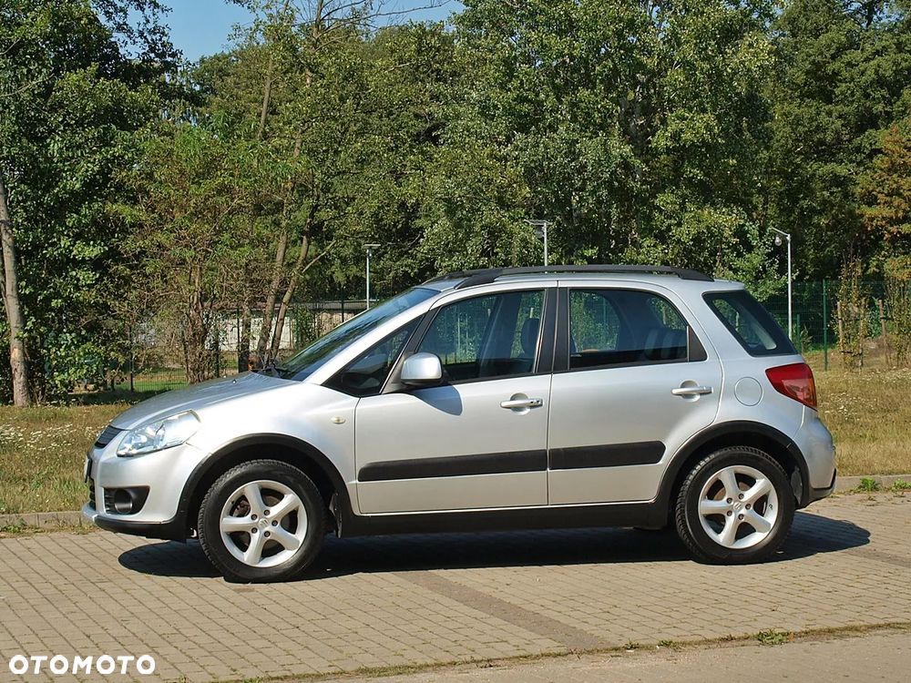 Suzuki SX4 1.6 GS / Premium - 10