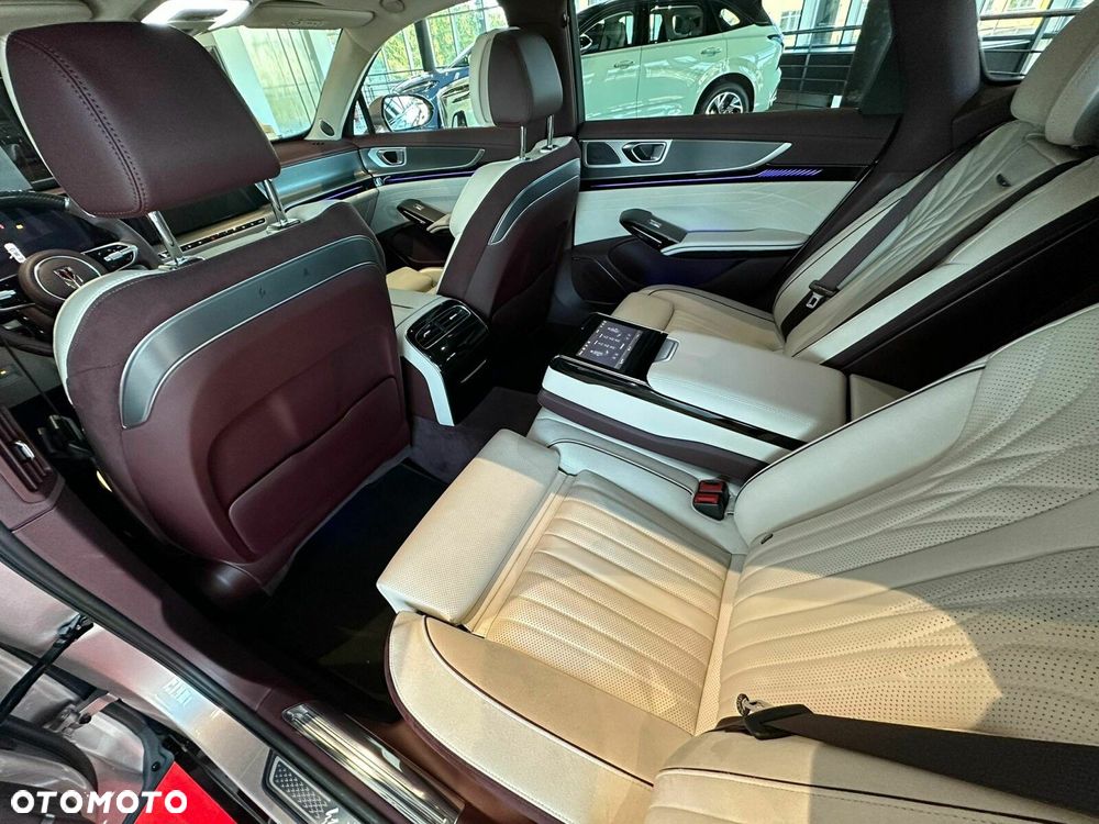 Hongqi H9 - 8