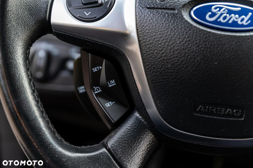 Ford Kuga 2.0 TDCi 2x4 Trend - 29