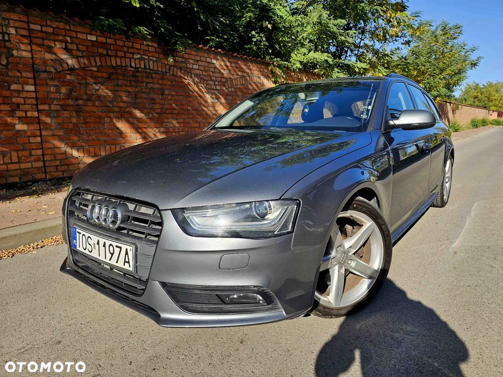 Audi A4 Avant 2.0 TDI Quattro S tronic - 13
