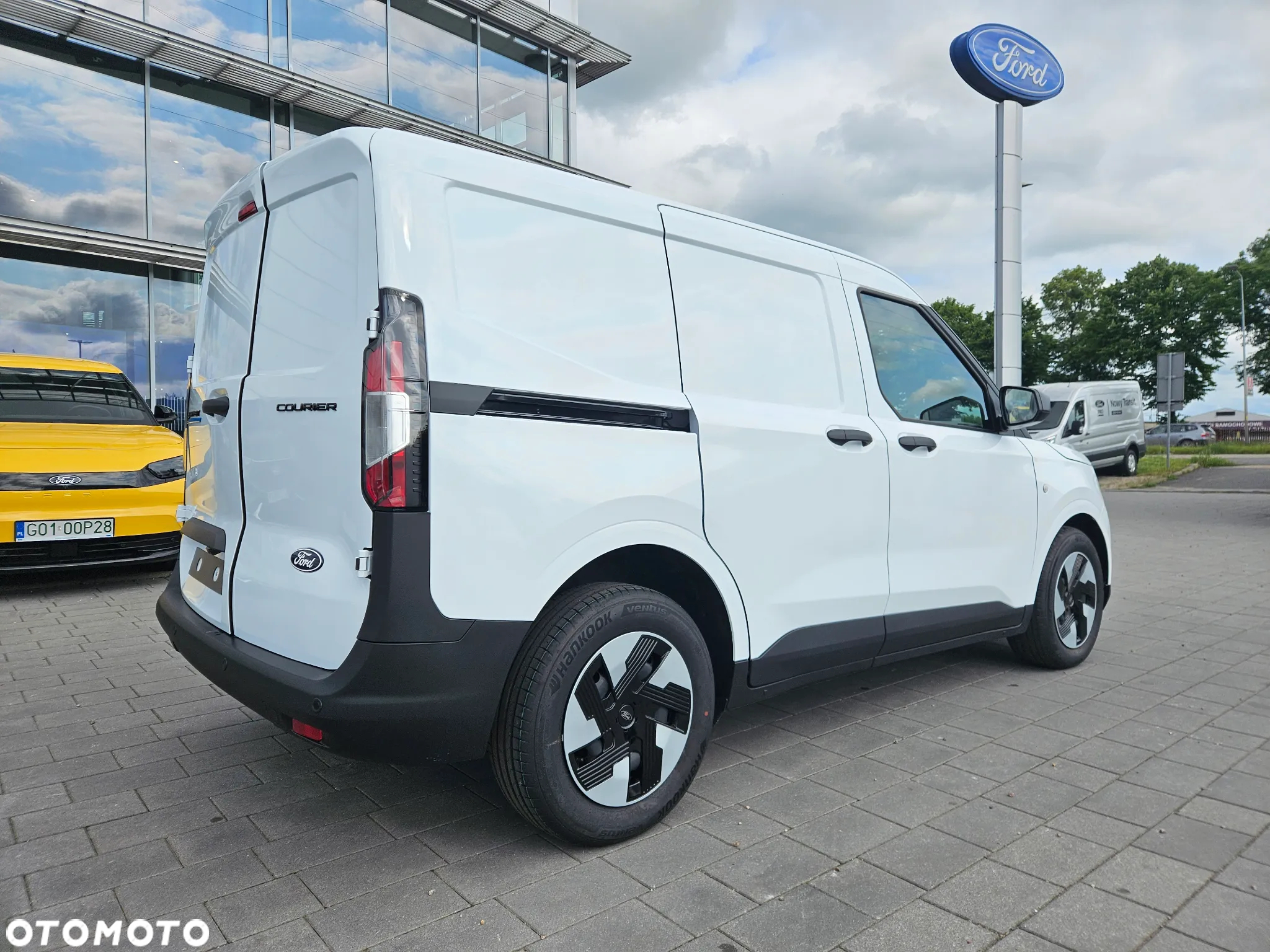 Ford E-Transit Courier - 5