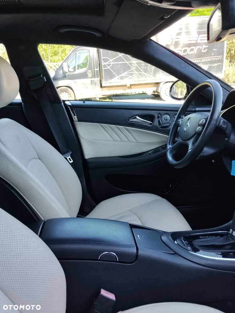 Mercedes-Benz CLS 500 - 24