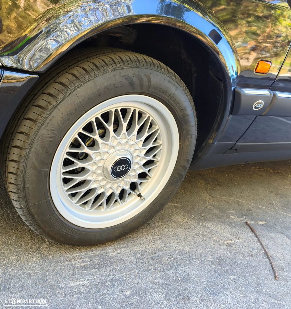 Audi V8 - 7