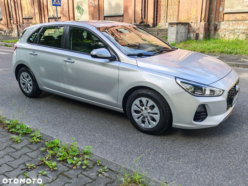Hyundai i30 1.4 GO - 12